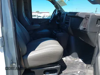 2018 Chevrolet Express Cargo with VIN 1GCWGAFP0J1339529, listed as a IAAI auction lot 42783116 with 121,861 mi miles and . Bid and sale history available at DreamBid. Image 5.