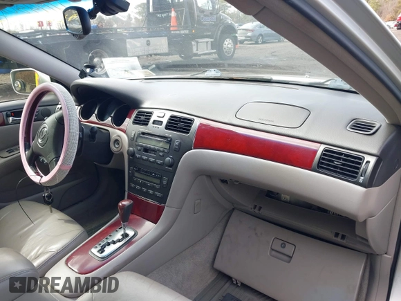2004 Lexus ES 350 with VIN JTHBA30G440016727, listed as a IAAI auction lot 41748015 with 203,450 mi miles and . Bid and sale history available at DreamBid. Image 5.