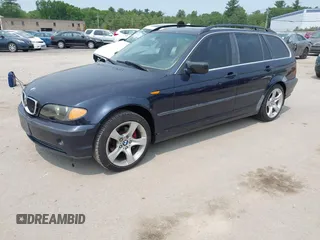 2003 BMW 3 Series 325xi with VIN WBAEP33463PF01746, listed as a IAAI auction lot 42435729 with 239,431 mi miles and . Bid and sale history available at DreamBid. Image 2.