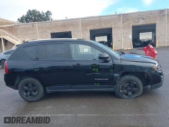 2017 Jeep Compass High Altitude z VIN 1C4NJCEB9HD160736, wystawiony jako IAAI lot #41501729 z przebiegiem 100 498 mil mil oraz . Historia ofert i sprzedaży dostępna na DreamBid. Obrazek 13.