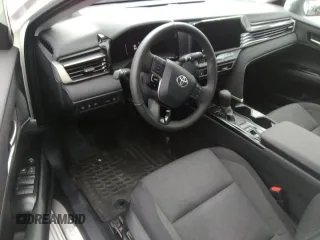 2025 Toyota Camry LE with VIN 4T1DAACK5SU004876, listed as a Copart auction lot 67248754 with 0 mi miles and Salvage Title. Bid and sale history available at carsss.com. Image 8.