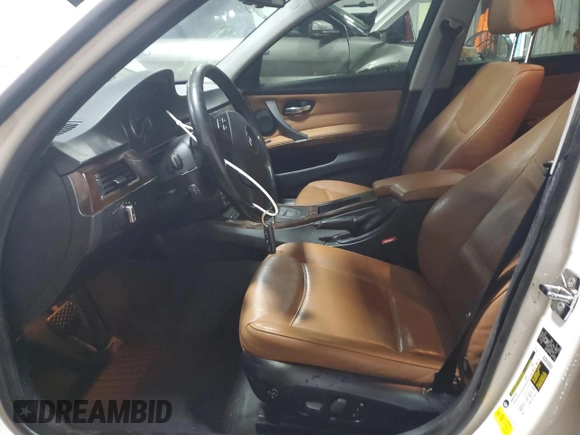 2009 BMW 3 Series 328i xDrive with VIN WBAPK53579A513151, listed as a Copart auction lot 63041215 with 164,631 mi miles and Salvage title. Bid and sale history available at DreamBid. Image 7.