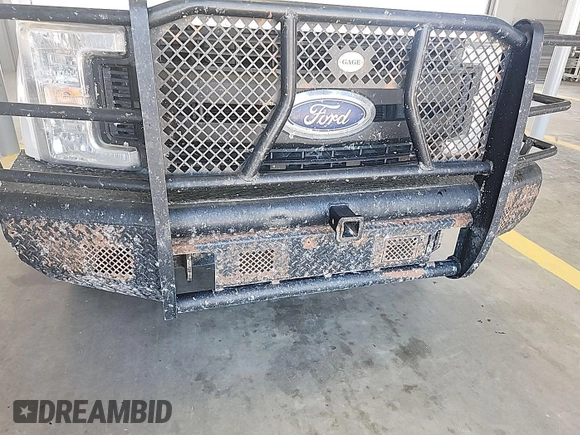 2019 Ford F-250 XL with VIN 1FT7W2B65KEE40165, listed as a IAAI auction lot 42727924 with 182,010 mi miles and . Bid and sale history available at DreamBid. Image 31.