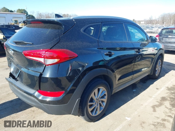 2017 Hyundai Tucson SE Plus with VIN KM8J33A49HU381233, listed as a IAAI auction lot 41393645 with 83,708 mi miles. Bid and sale history available at carsss.com. Image 4.