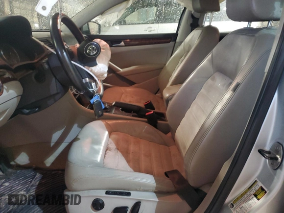 2013 Volkswagen Passat SEL Premium with VIN 1VWCH7A30DC128960, listed as a Copart auction lot 81139334 with 222,492 mi miles and Salvage Title. Bid and sale history available at carsss.com. Image 7.