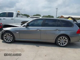 2011 BMW 3 Series 328i xDrive with VIN WBAUU3C52BA542337, listed as a IAAI auction lot 42141670 with 59,479 mi miles and . Bid and sale history available at DreamBid. Image 14.