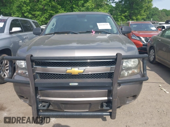 2012 Chevrolet Tahoe Commercial with VIN 1GNLC2E07CR187432, listed as a IAAI auction lot 42126539 with 169,607 mi miles and . Bid and sale history available at DreamBid. Image 12.