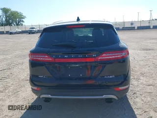 2016 Lincoln MKC Reserve with VIN 5LMTJ3DH3GUJ20205, listed as a IAAI auction lot 42271005 with 125,219 mi miles and . Bid and sale history available at DreamBid. Image 17.