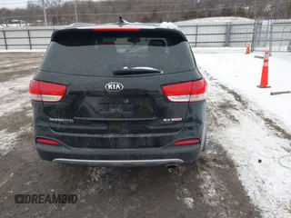 2016 Kia Sorento EX with VIN 5XYPH4A1XGG023621, listed as a IAAI auction lot 41583266 with 123,039 mi miles. Bid and sale history available at carsss.com. Image 16.