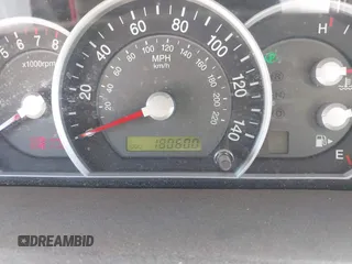 2008 Kia Sorento LX with VIN KNDJD735185775169, listed as a IAAI auction lot 41848588 with 180,600 mi miles and . Bid and sale history available at DreamBid. Image 7.