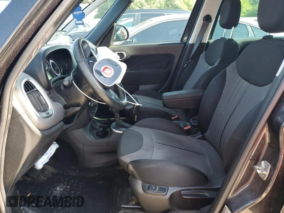 2015 FIAT 500L Easy with VIN ZFBCFABH7FZ030382, listed as a Copart auction lot 62732905 with 88,945 mi miles and Salvage title. Bid and sale history available at DreamBid. Image 7.