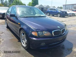 2005 BMW 3 Series 330i с VIN WBAEV53445KM40931, выставлен на аукционе IAAI как лот 42061235 с пробегом 298 421 миль миль и . История ставок и продаж доступна на DreamBid. Изображение 1.