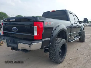 2018 Ford Super Duty F-250 SRW XL with VIN 1FT7W2BT7JEB26098, listed as a IAAI auction lot 41946894 with 160,396 mi miles. Bid and sale history available at carsss.com. Image 4.