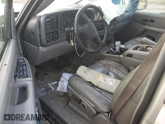 2005 Chevrolet Suburban LT z VIN 1GNFK16Z35J194533, wystawiony jako Copart lot #48653215 z przebiegiem Nie podano mil oraz Nie do naprawy • Non repairable. Historia ofert i sprzedaży dostępna na DreamBid. Obrazek 8.