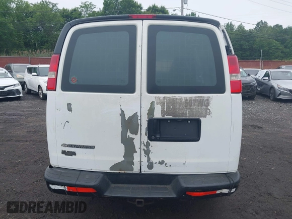 2013 Chevrolet Express Cargo with VIN 1GCSGAFX1D1162542, listed as a IAAI auction lot 42529901 with 310,164 mi miles and . Bid and sale history available at DreamBid. Image 16.