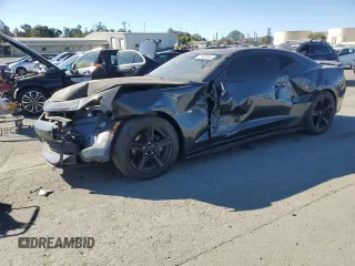 2017 Chevrolet Camaro 1LT with VIN 1G1FA1RXXH0172862, listed as a Copart auction lot 77443764 with 113,510 mi miles and Salvage Title. Bid and sale history available at carsss.com. Image 1.