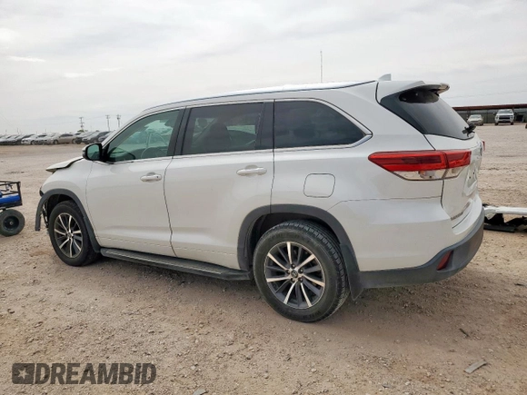 2018 Toyota Highlander SE with VIN 5TDKZRFH2JS540769, listed as a Copart auction lot 56658585 with 74,013 mi miles and Salvage title. Bid and sale history available at DreamBid. Image 2.