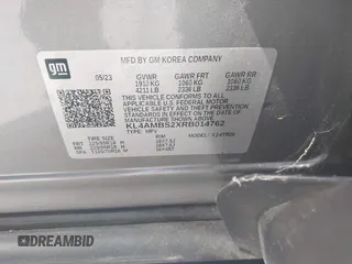 2024 Buick Encore GX Preferred z VIN KL4AMBS2XRB014762, wystawiony jako IAAI lot #42338836 z przebiegiem 23 212 mil mil oraz . Historia ofert i sprzedaży dostępna na DreamBid. Obrazek 9.