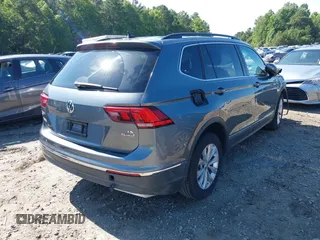 2018 Volkswagen Tiguan SEL with VIN 3VV2B7AX8JM088223, listed as a IAAI auction lot 42547747 with 105,423 mi miles and . Bid and sale history available at DreamBid. Image 4.