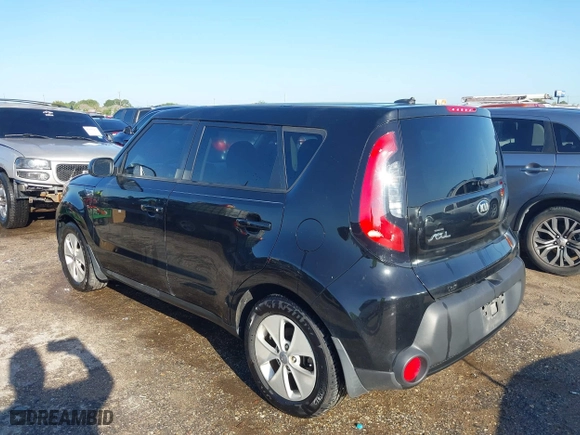 2015 Kia Soul with VIN KNDJN2A23F7760635, listed as a IAAI auction lot 41852314 with 91,052 mi miles. Bid and sale history available at carsss.com. Image 3.