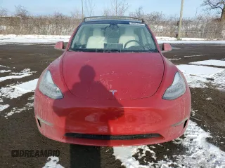 2022 Tesla Model Y Long Range with VIN 7SAYGDEE1NF458443, listed as a Copart auction lot 46497265 with 59,721 mi miles and Salvage Title. Bid and sale history available at carsss.com. Image 5.