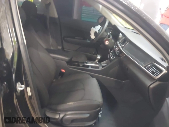 2017 Kia Optima LX with VIN 5XXGT4L3XHG152865, listed as a IAAI auction lot 41730165 with 150,877 mi miles. Bid and sale history available at carsss.com. Image 5.