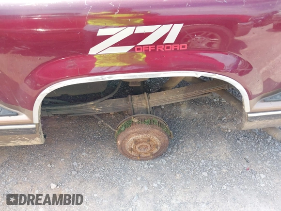 1994 GMC Sierra 1500 z VIN 2GTEK19K4R1561409, wystawiony jako IAAI lot #41903157 z przebiegiem 416 719 mil mil oraz . Historia ofert i sprzedaży dostępna na DreamBid. Obrazek 6.