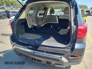 2019 Nissan Pathfinder SL z VIN 5N1DR2MM9KC604384, wystawiony jako IAAI lot #42285587 z przebiegiem 109 923 mil mil oraz . Historia ofert i sprzedaży dostępna na DreamBid. Obrazek 1.