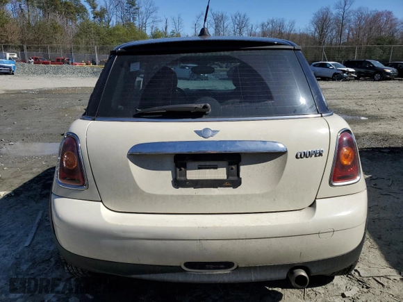 2008 MINI Hardtop with VIN WMWMF33508TT66699, listed as a Copart auction lot 48233985 with 88,817 mi miles and Salvage Title. Bid and sale history available at DreamBid. Image 6.