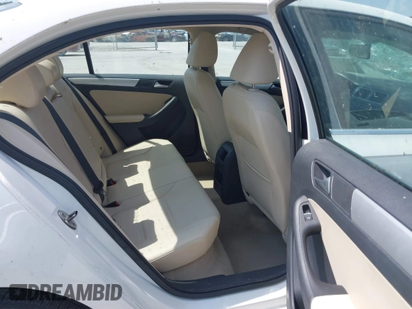 2013 Volkswagen Jetta SE z VIN 3VWDX7AJXDM297095, wystawiony jako IAAI lot #42664873 z przebiegiem 69 061 mil mil oraz . Historia ofert i sprzedaży dostępna na DreamBid. Obrazek 8.