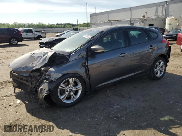 2014 Ford Focus SE z VIN 1FADP3K28EL104745, wystawiony jako Copart lot #54496215 z przebiegiem 154 565 mil mil oraz Szkoda całkowita • Salvage title. Historia ofert i sprzedaży dostępna na DreamBid. Obrazek 1.