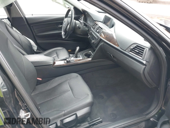 2014 BMW 3 Series 320i xDrive with VIN WBA3C3C51EF983320, listed as a IAAI auction lot 42091122 with 12,312 mi miles and . Bid and sale history available at DreamBid. Image 5.