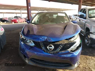 2017 Nissan Rogue S z VIN JN1BJ1CP0HW004324, wystawiony jako IAAI lot #41462611 z przebiegiem 50 488 mil mil oraz . Historia ofert i sprzedaży dostępna na DreamBid. Obrazek 12.