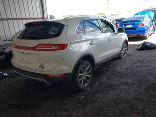2016 Lincoln MKC Select with VIN 5LMCJ2C96GUJ31882, listed as a IAAI auction lot 42214335 with 100,737 mi miles and . Bid and sale history available at DreamBid. Image 4.