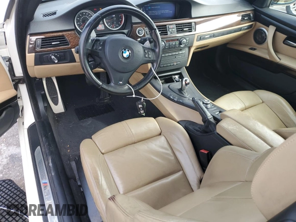 2011 BMW M3 with VIN WBSDX9C58BE584283, listed as a Copart auction lot 88327115 with 105,835 mi miles and Salvage Title. Bid and sale history available at carsss.com. Image 8.