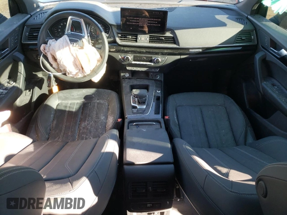 2024 Audi Q5 Komfort with VIN WA1AAAFY0R2077810, listed as a Copart auction lot 83154204 with 14,384 mi miles and Salvage Title. Bid and sale history available at carsss.com. Image 8.