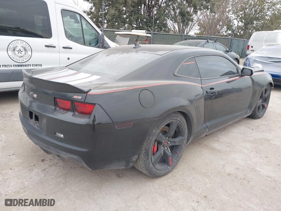 2010 Chevrolet Camaro 2SS with VIN 2G1FT1EWXA9139024, listed as a IAAI auction lot 41366953 with 154,614 mi miles. Bid and sale history available at carsss.com. Image 4.