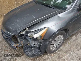 2011 Honda Accord LX z VIN 1HGCP2F33BA025110, wystawiony jako IAAI lot #42342122 z przebiegiem 149 462 mil mil oraz . Historia ofert i sprzedaży dostępna na DreamBid. Obrazek 6.
