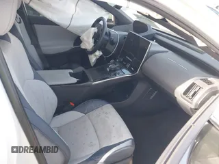 2023 Subaru Solterra Premium с VIN JTMABABA5PA010716, выставлен на аукционе IAAI как лот 42039950 с пробегом 20 115 миль миль и . История ставок и продаж доступна на DreamBid. Изображение 5.