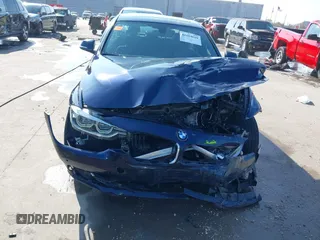 2016 BMW 3 Series 320i xDrive z VIN WBA8E5G56GNT41786, wystawiony jako IAAI lot #41164610 z przebiegiem 57 853 mil mil oraz . Historia ofert i sprzedaży dostępna na DreamBid. Obrazek 13.