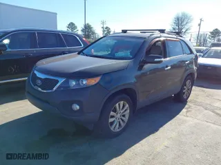 2011 Kia Sorento LX with VIN 5XYKT4A27BG117966, listed as a IAAI auction lot 41247257 with 279,202 mi miles. Bid and sale history available at carsss.com. Image 2.