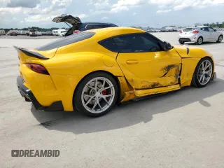 2021 Toyota Supra 3.0 z VIN WZ1DB0C07MW039826, wystawiony jako Copart lot #55519475 z przebiegiem 46 505 mil mil oraz Szkody całkowita. Historia ofert i sprzedaży dostępna na DreamBid. Obrazek 3.