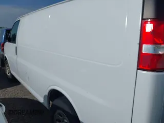 2014 Chevrolet Express Cargo with VIN 1GCSGAFX2E1156590, listed as a IAAI auction lot 42740427 with 351,114 mi miles and . Bid and sale history available at DreamBid. Image 21.