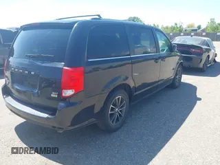 2018 Dodge Grand Caravan SXT z VIN 2C4RDGCG2JR343705, wystawiony jako IAAI lot #42324266 z przebiegiem 170 018 mil mil oraz . Historia ofert i sprzedaży dostępna na DreamBid. Obrazek 4.