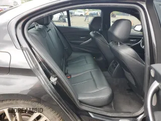 2013 BMW 3 Series 335i z VIN WBA3A9G58DNN73119, wystawiony jako Copart lot #61084455 z przebiegiem 184 900 mil mil oraz Szkoda całkowita • Salvage title. Historia ofert i sprzedaży dostępna na DreamBid. Obrazek 10.