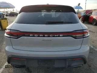 2022 Porsche Macan with VIN WP1AA2A53NLB09015, listed as a Copart auction lot 44997085 with 13,999 mi miles and Salvage title. Bid and sale history available at DreamBid. Image 6.