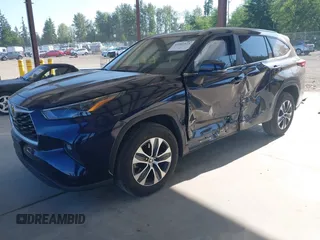 2023 Toyota Highlander L with VIN 5TDKDRAH3PS526958, listed as a IAAI auction lot 42397325 with 10,430 mi miles and . Bid and sale history available at DreamBid. Image 18.