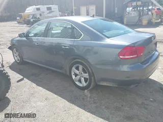2013 Volkswagen Passat SE w/Sunroof with VIN 1VWBH7A39DC070066, listed as a IAAI auction lot 41956865 with 186,414 mi miles. Bid and sale history available at carsss.com. Image 3.
