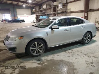 2009 Lincoln MKS z VIN 1LNHM93R89G613358, wystawiony jako Copart lot #60170065 z przebiegiem 171 803 mil mil oraz Czysty tytuł • Clean title. Historia ofert i sprzedaży dostępna na DreamBid. Obrazek 1.