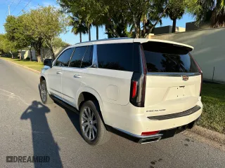 2022 Cadillac Escalade Premium Luxury Platinum with VIN 1GYS4DKL2NR201150, listed as a Copart auction lot 77114414 with 24,719 mi miles and Clean Title. Bid and sale history available at carsss.com. Image 3.